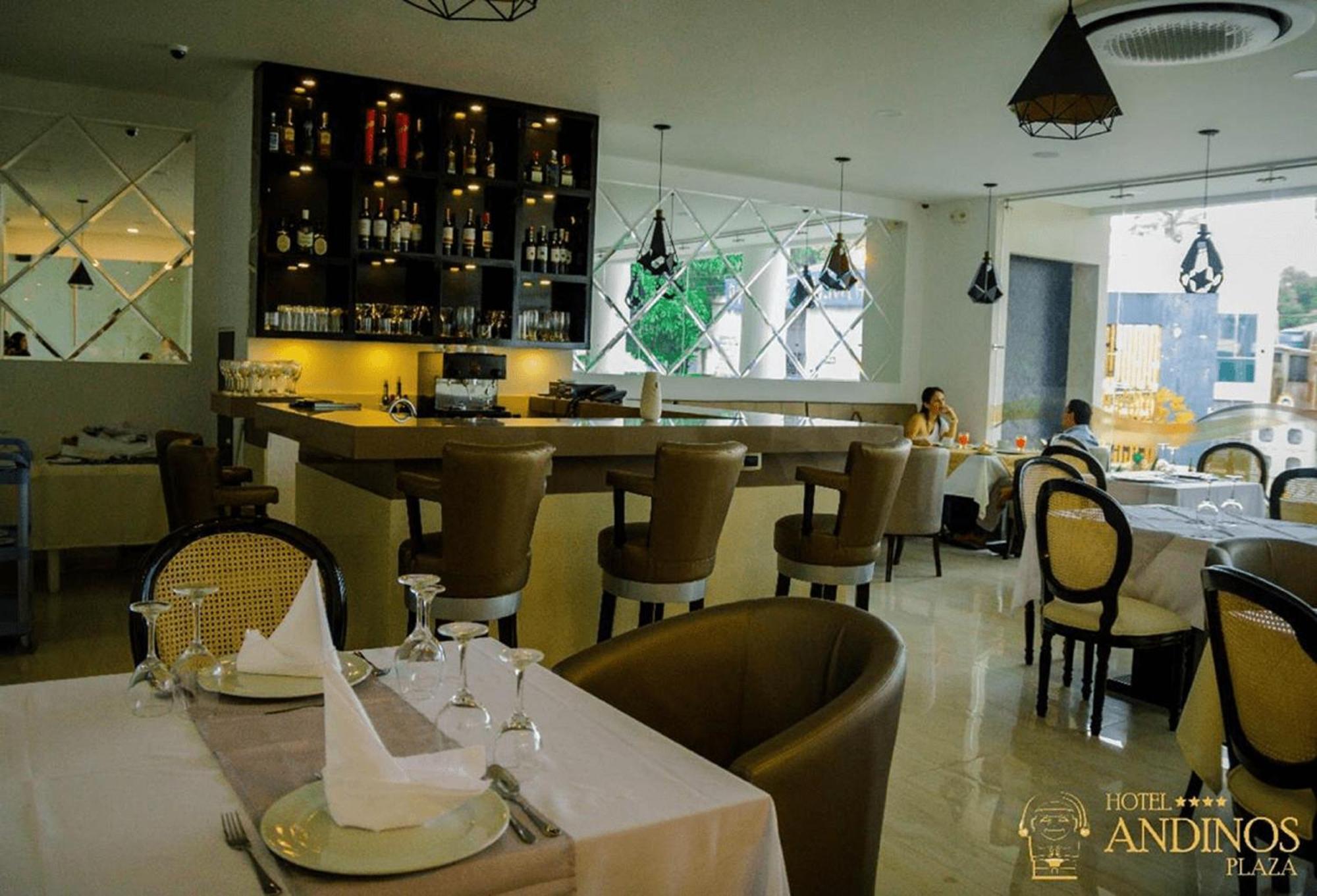 Hotel Andinos Plaza Florencia Exterior photo