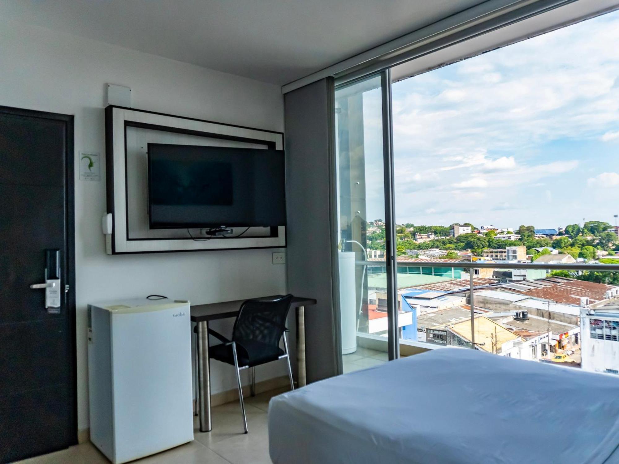Hotel Andinos Plaza Florencia Exterior photo