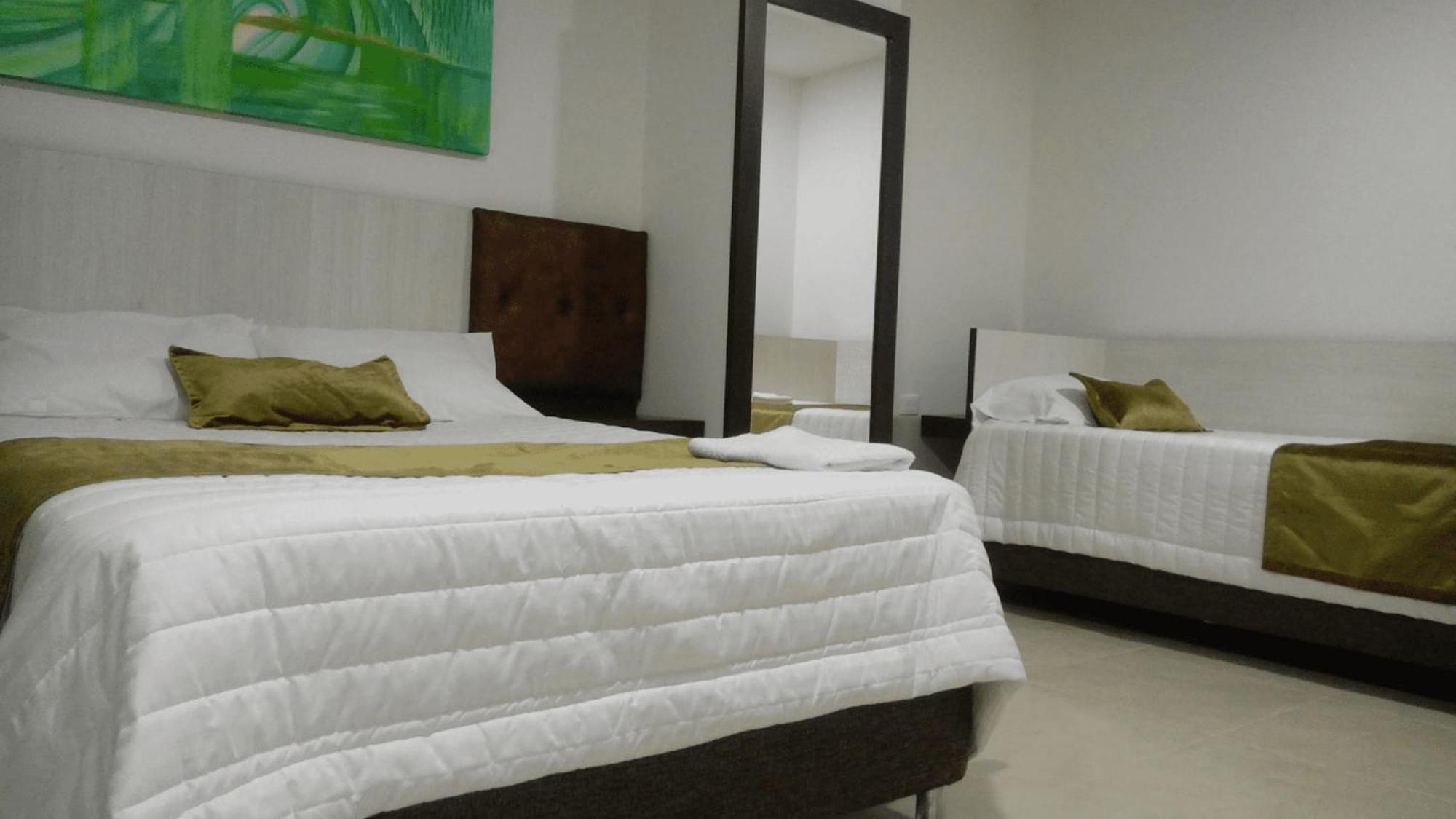 Hotel Andinos Plaza Florencia Exterior photo