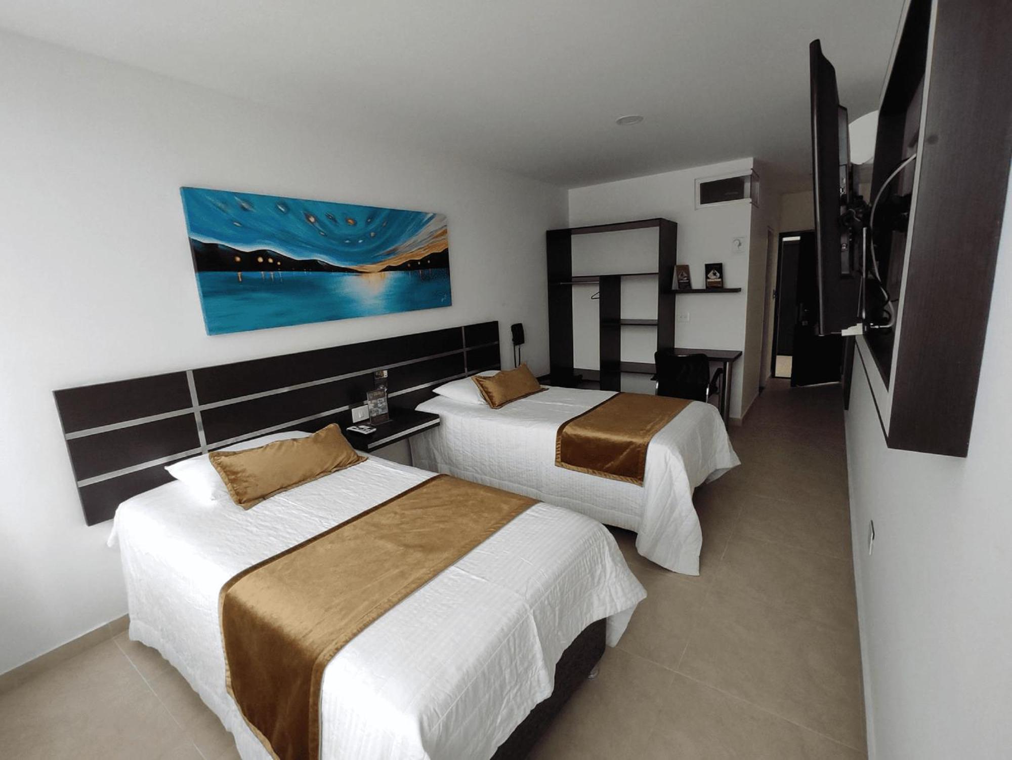 Hotel Andinos Plaza Florencia Exterior photo